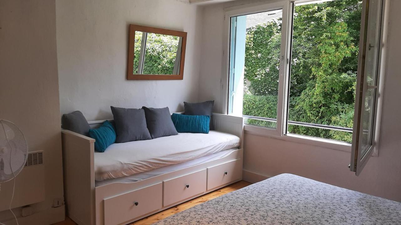 Maison En Ville Avec Terrasse Ensoleillee Et Wi-Fi Magnac-Laval Bagian luar foto
